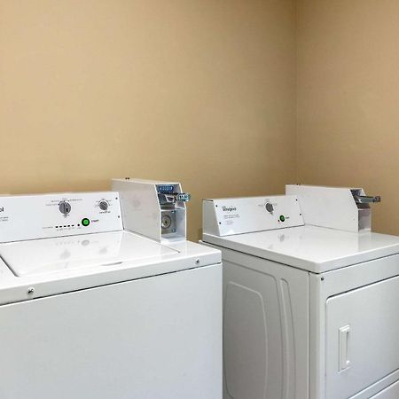 Comfort Suites Greensboro-High Point Экстерьер фото